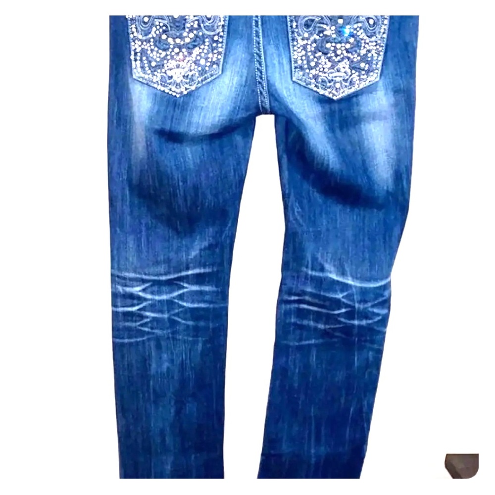 Distressed Jeans with ✨ glittery jeweled pockets